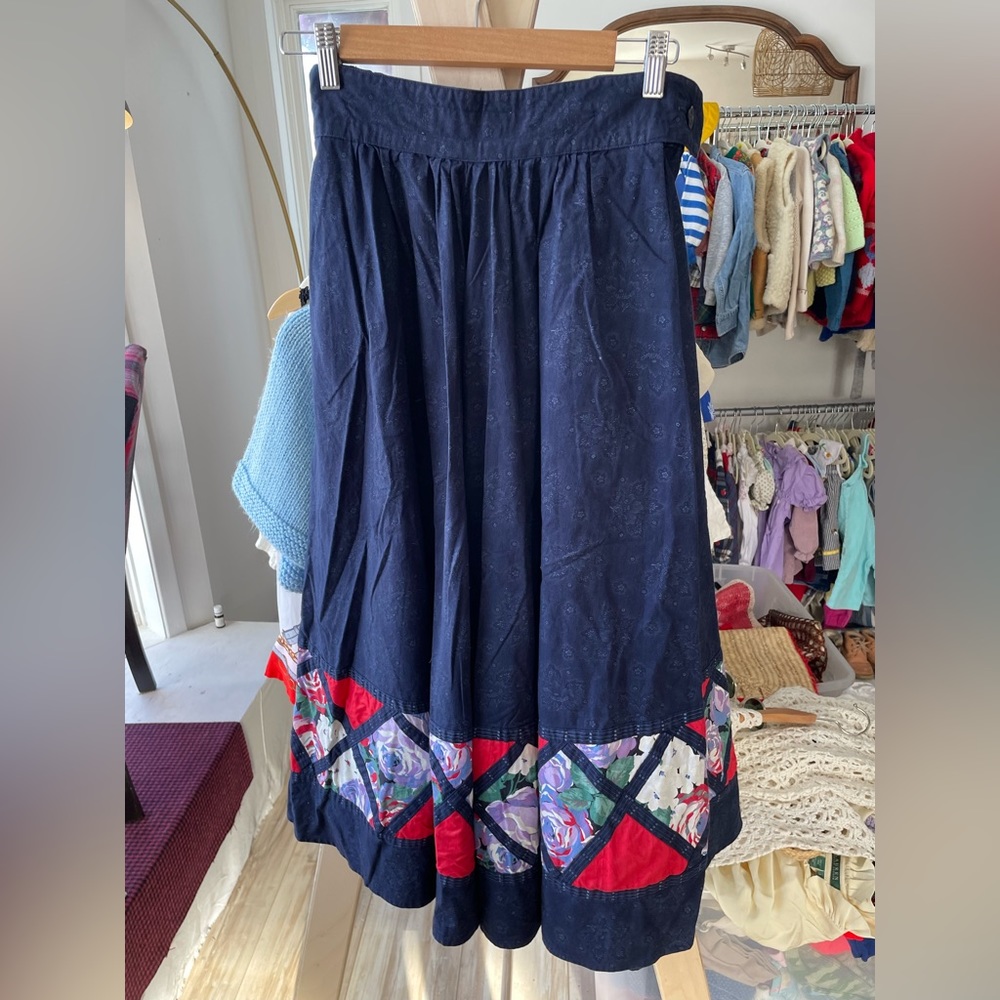 Suttles and seawinds vintage skirt